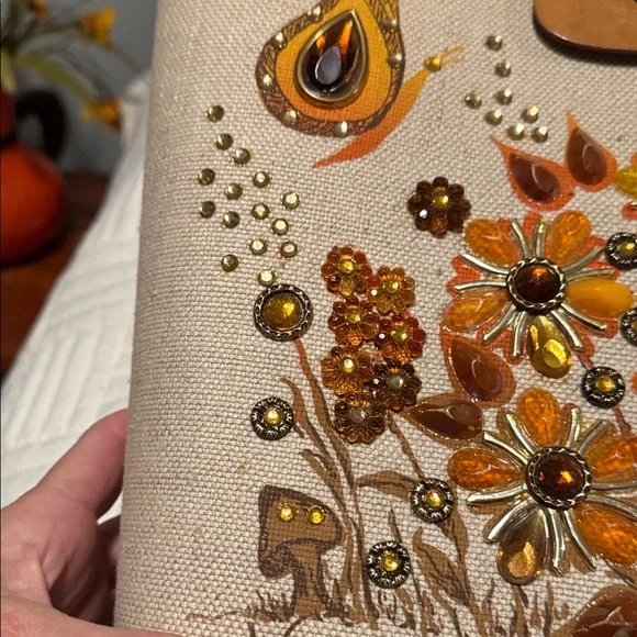 WONDERLAND Collins of Texas jeweled oranges and golden Tote - Picture 14 of 16